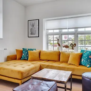 https://2-centralt-beliggende-og-lyst-indrettet-lejlighed.skagenhotels.net
